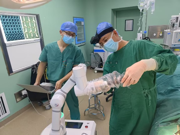 【病例分享】脛腓骨下端骨折——機器人輔助下復(fù)位及外固定架固定