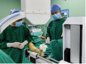 CO接骨機(jī)器人輔助復(fù)位治療高能量損傷Pilon骨折一例